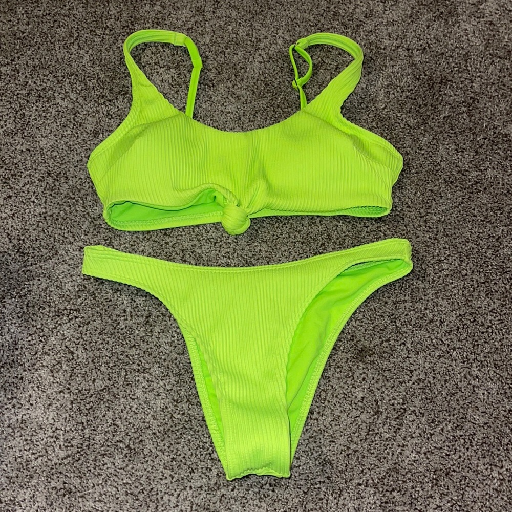 Swim suit